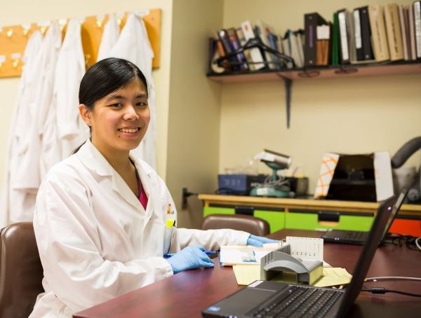  Medical Laboratory Science graduand and Valedictorian for the Class of 2017 Judy Tran talks about her time as a student at The Michener Institute and what she’s looking forward to in the future. 