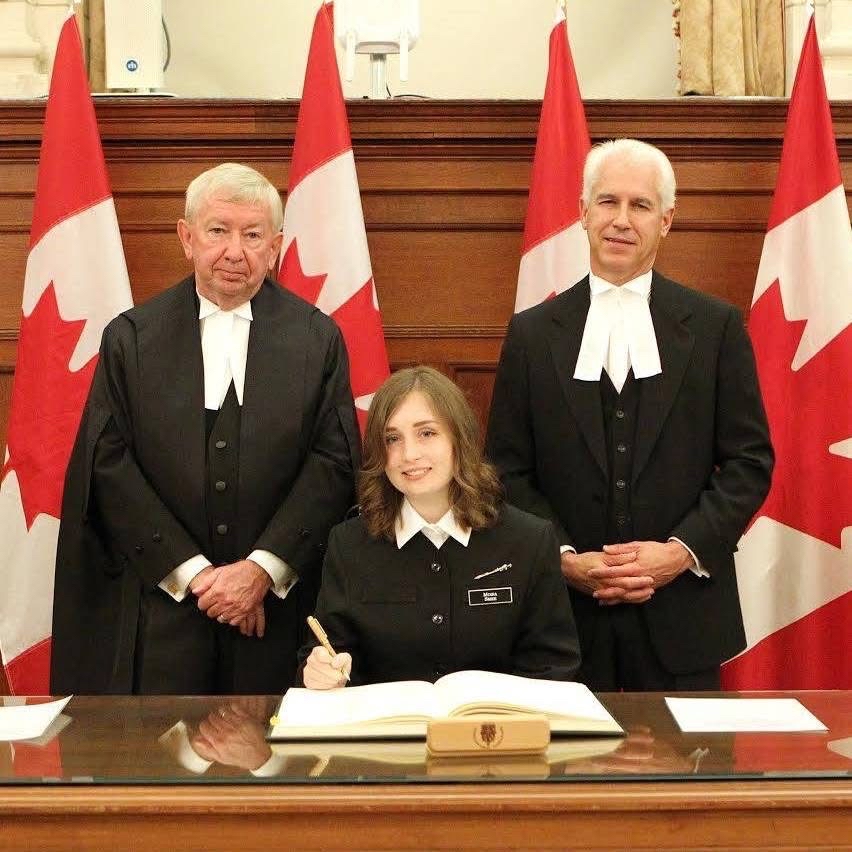 Moira Smee being sworn in to the House of Commons Parliamentary Page program